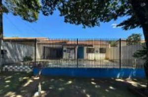 Casa com 52,26m2, situada à Rua Falcão, nº 38 - Nova Esperança, PR.