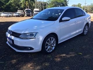 Veículo Imp Vw / Jetta 2.0 - Teto Solar - Vidro Elétrico - Ar Condicionado - Direção Hidráulica