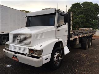 Veículo - M. Benz / L 1418 E