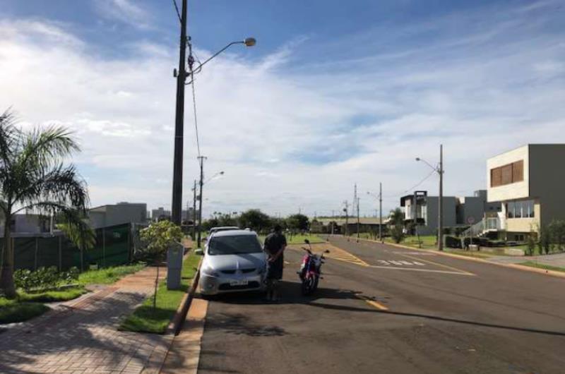 Casa residencial não averbada, localizada no Condomínio Araçari do Paysage Terra Nova, Londrina PR